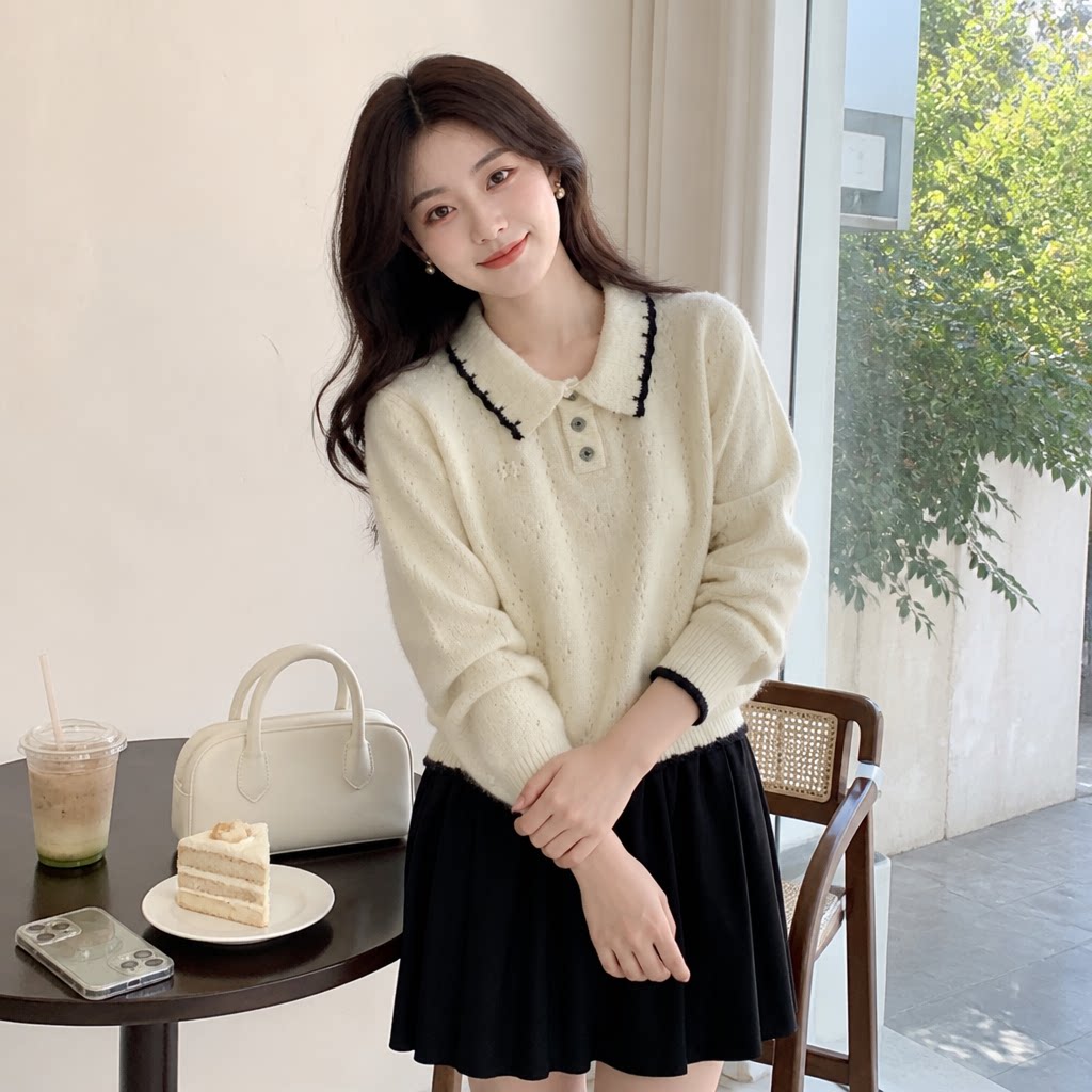 秋冬加厚翻领蝴蝶结刺绣毛衣女