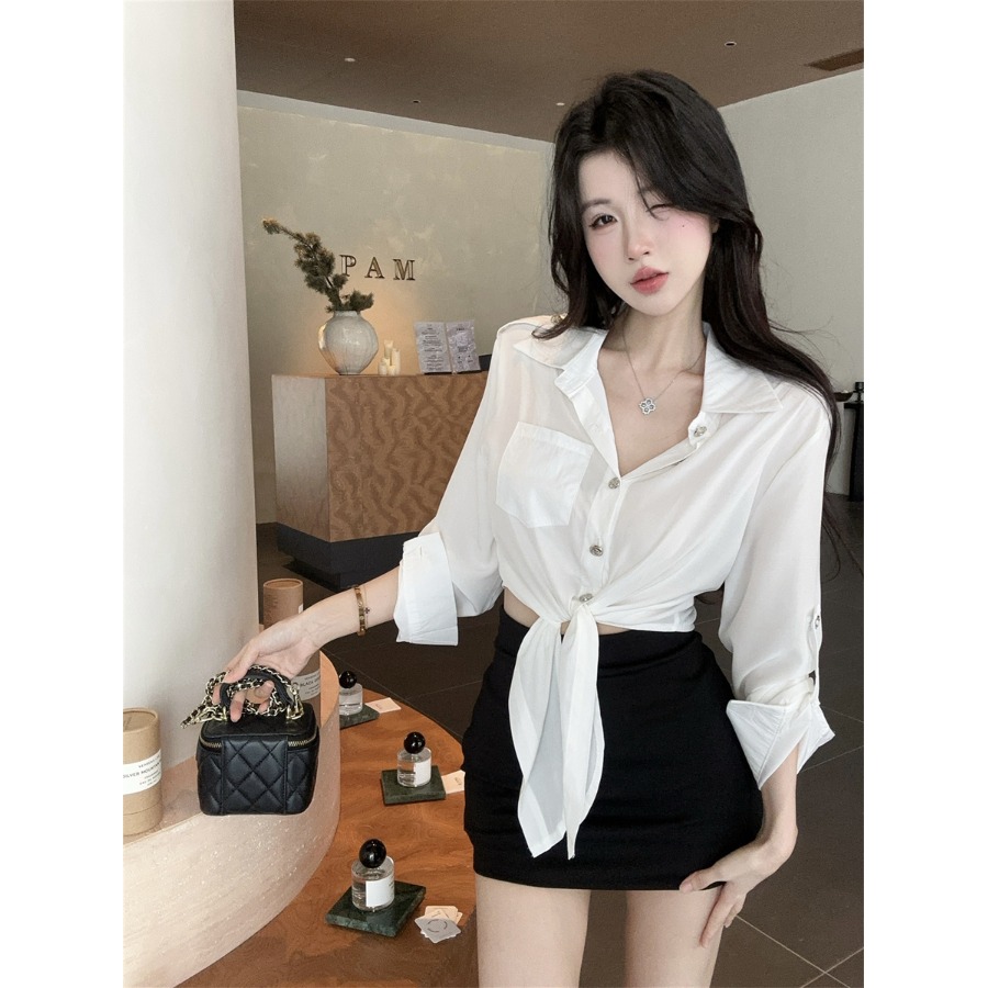 韩系设计感白色翻领绑带长袖衬衫
