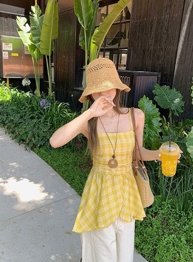 韩系度假风黄色格子背心吊带女夏季气质显瘦褶皱收腰裙摆外穿上衣