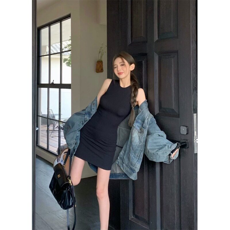 性感紧身显瘦短裙子女夏季新款褶皱遮肉无袖背心气质收腰连衣裙