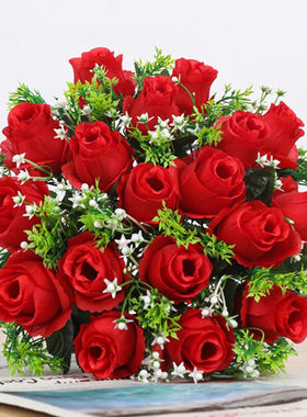 新款18朵红色玫瑰多头玫瑰花客厅装饰家居结婚手捧花新款仿真绢花