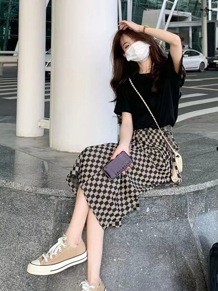 작은 정장 2024 여름 신상 하이 웨이스트 체크 무늬 스커트 캐주얼 패션 다용도 기질 여성 투피스 세트