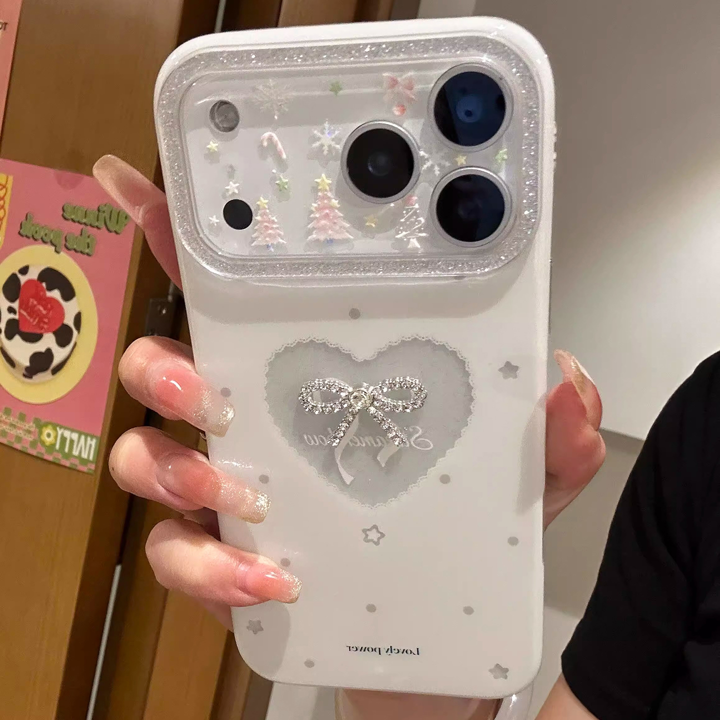韩系简约闪粉镜头镂空爱心适用于苹果17pro手机壳iphone15保护套14高级感小众13全包新款16promax女max超好看