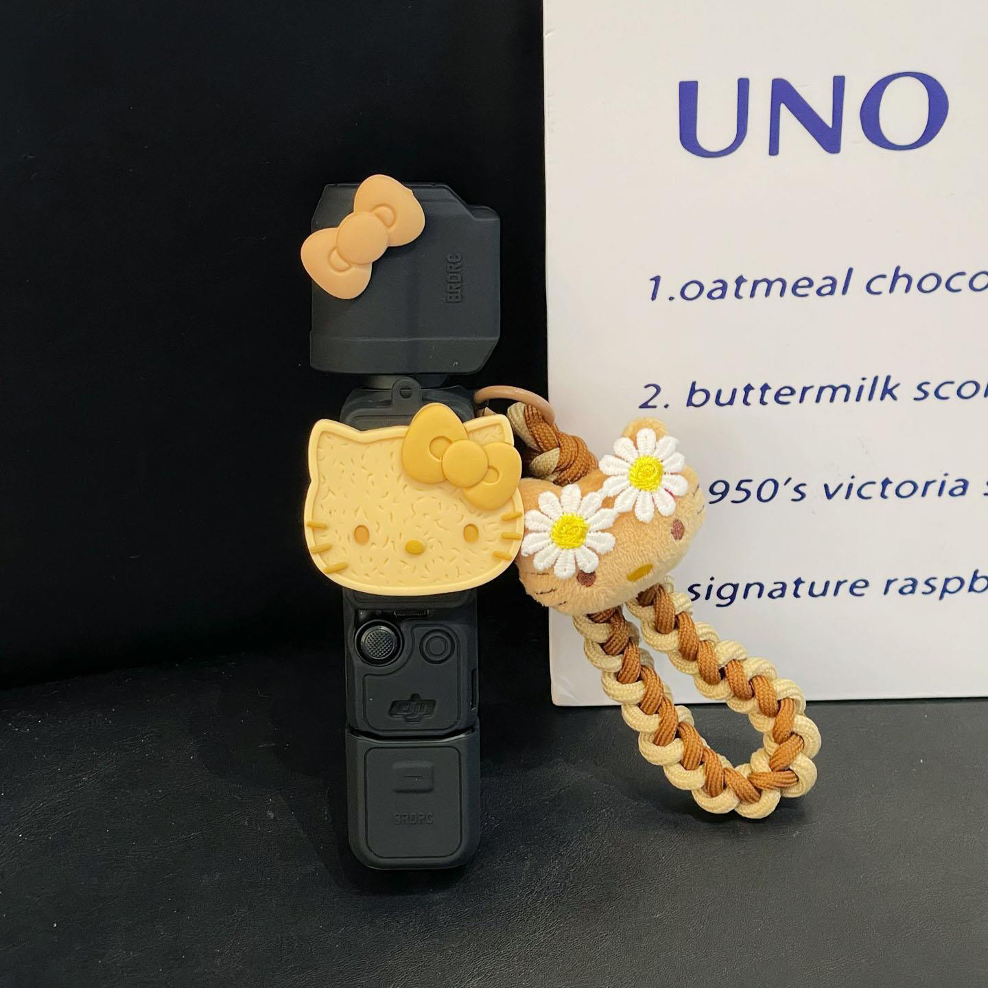 立体可爱棕色表情kitty猫适用大疆pocket3保护壳大疆运动相机防摔硅胶软壳带挂绳高级感