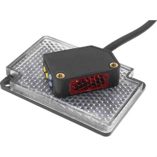 全新原装回归漫反射光电开关 传感器E3Z-R61 E3Z-R81红外感应开关