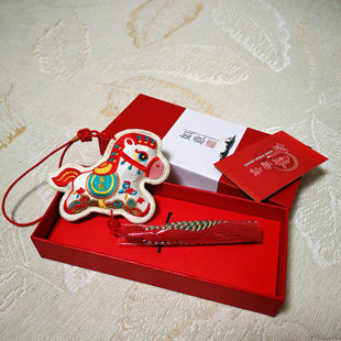 西安文创唐马挂件唐三彩旅游纪念品马年刺绣香包送外宾朋友礼物