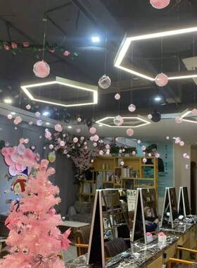珠宝店铺橱窗春天商场透明挂件