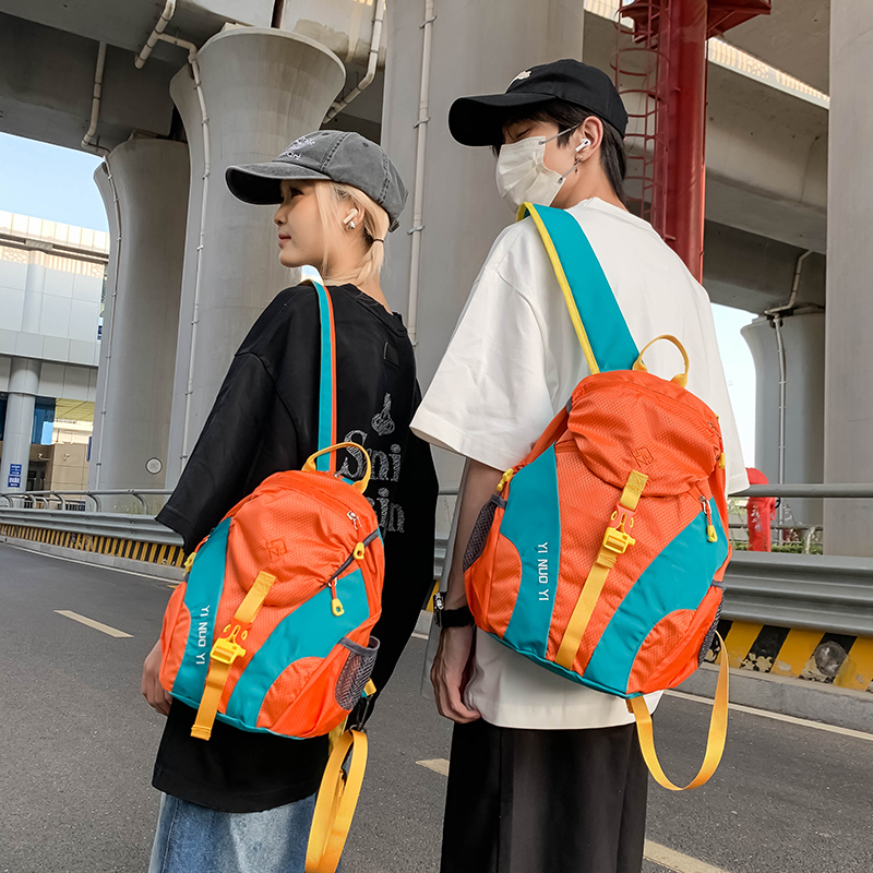 儿童背包外出旅游女孩双肩包超轻便时尚拼色户外研学男孩子旅行包