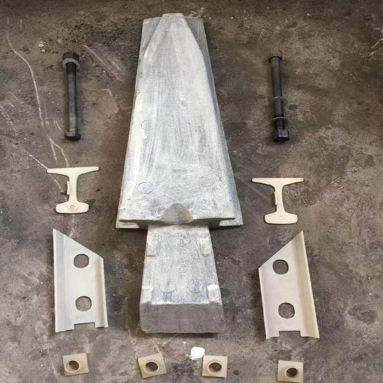 规格齐全使用方便轨道内侧护轨梭头结构简单