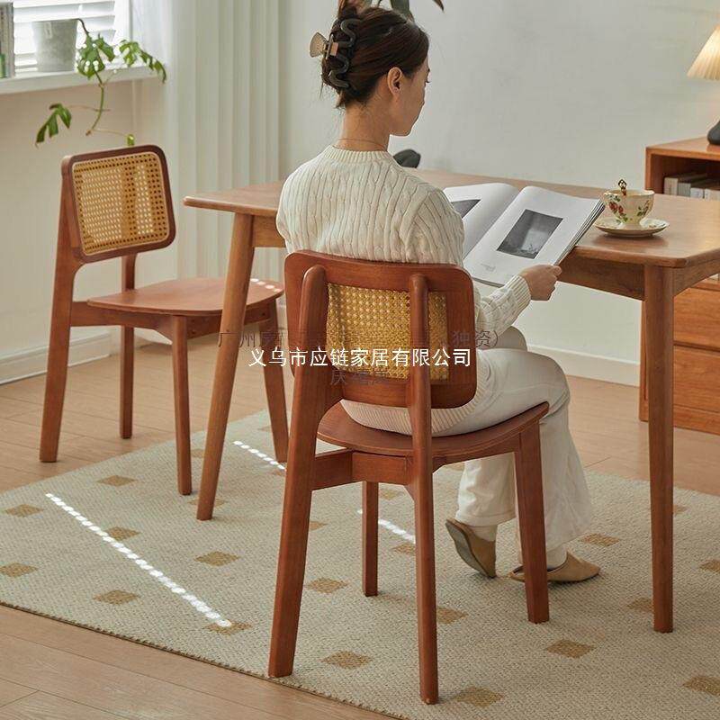 实木餐椅家用餐桌椅子意式中古餐厅休闲简约商用复古藤编靠背凳子