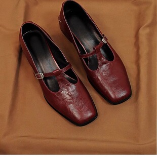 方头小羊皮包鞋女2025覆古真皮粗跟玛丽珍鞋百搭红色配裙子小皮鞋
