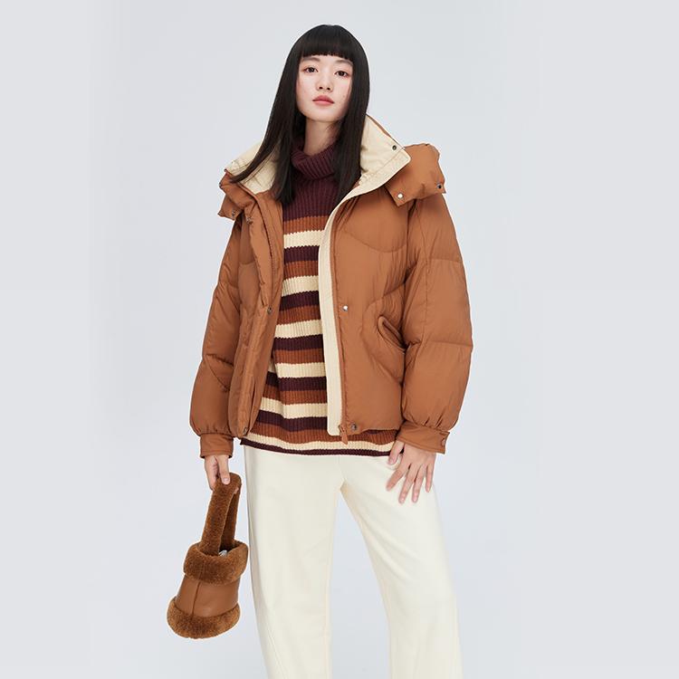 艾莱依宽松造型感短款羽绒服