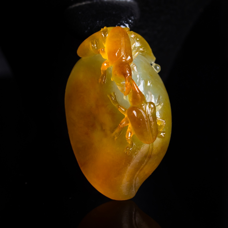 天然a货019冰黄翡翡翠吊坠甲虫玉坠富甲天下挂件