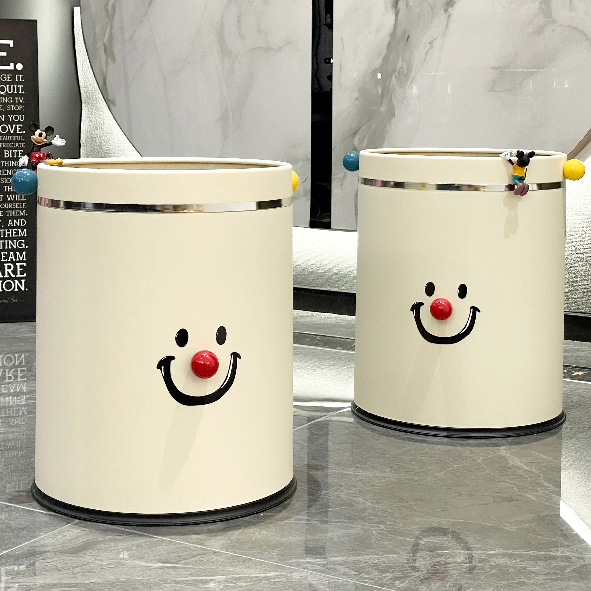 垃圾桶家用客厅轻奢高档厨房专用