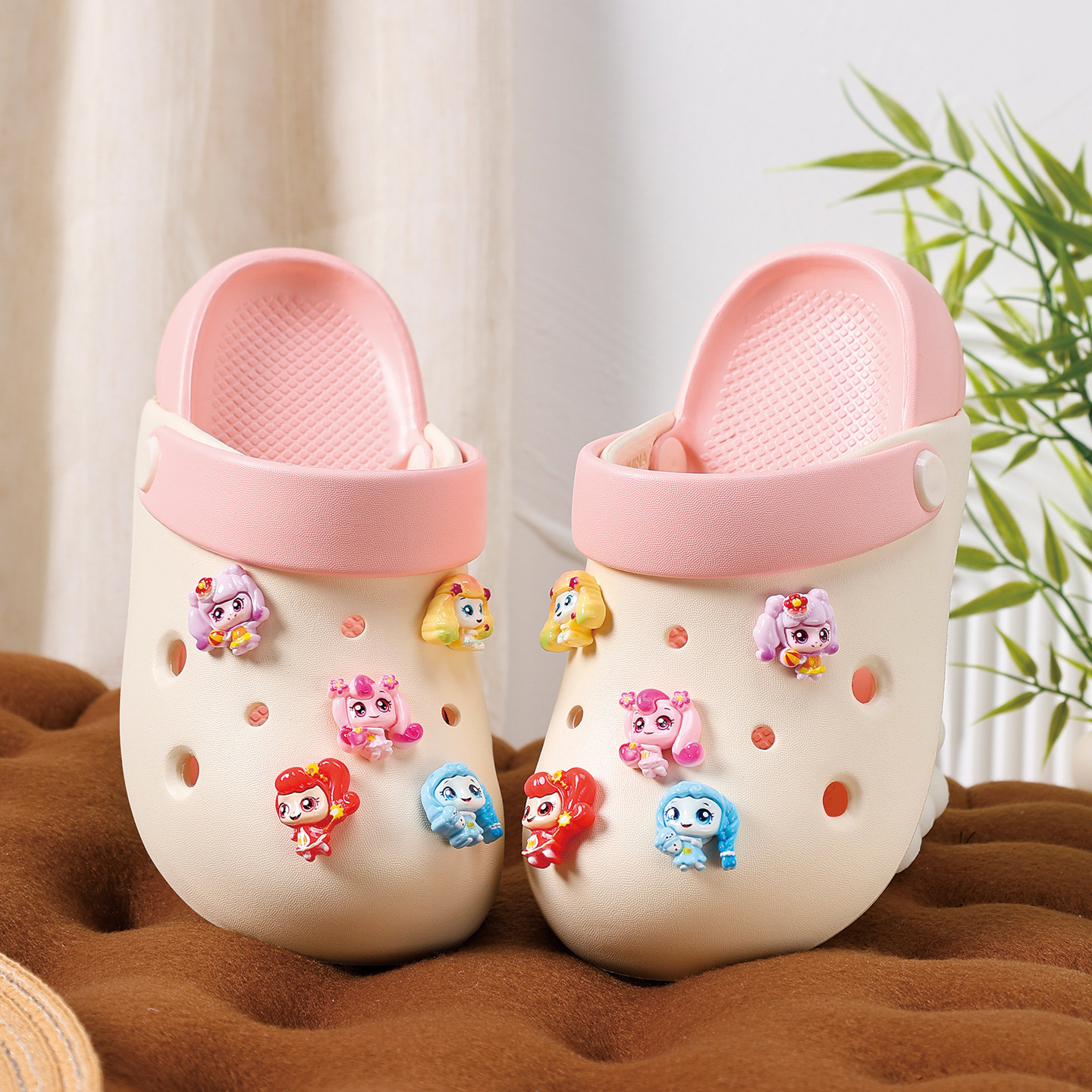 女童洞洞鞋夏季卡通新款奇妙萌可儿童凉拖鞋女孩可爱宝宝防滑软底