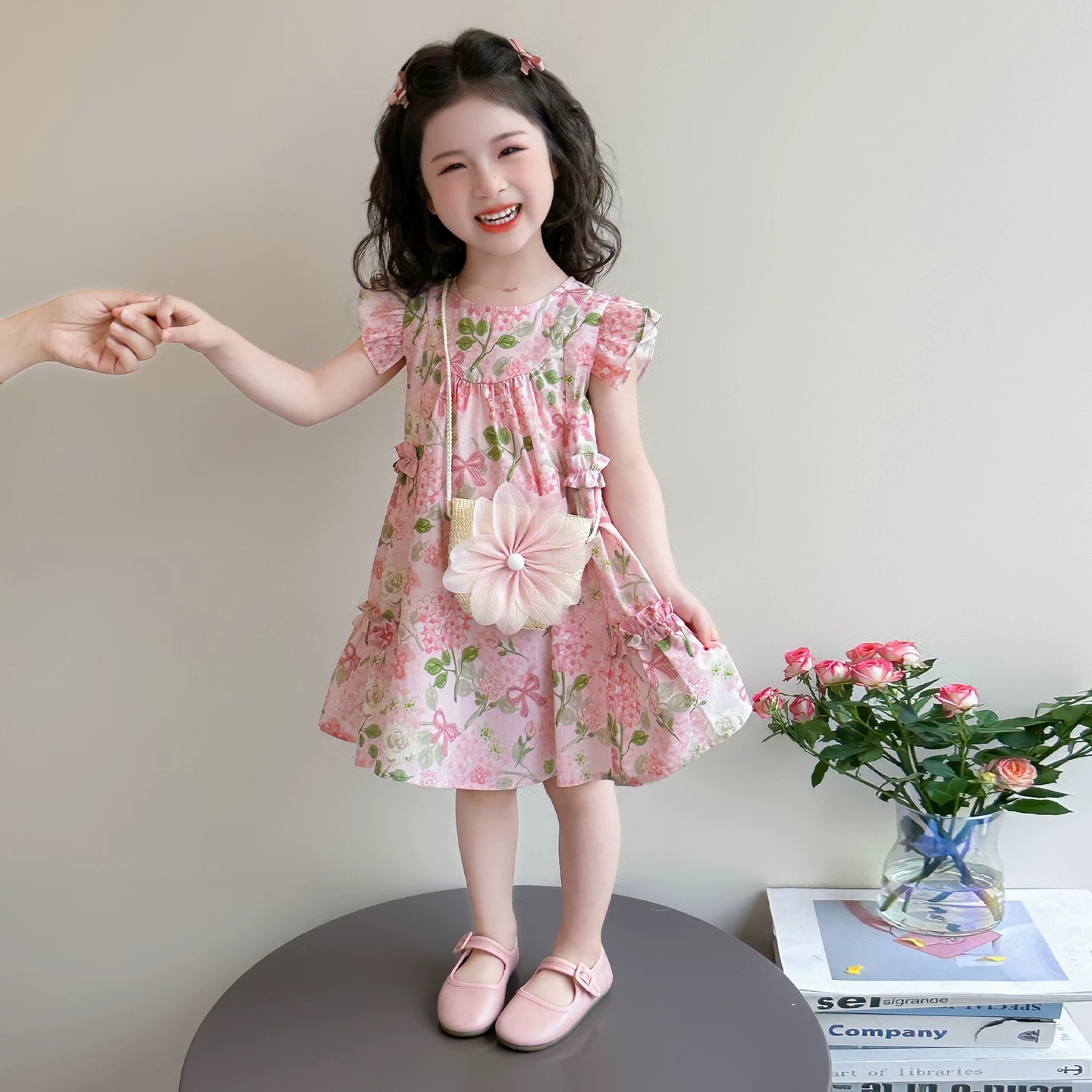 女童夏季碎花无袖连衣裙2026新款儿童夏天裙子宝宝衣服飞袖公主裙