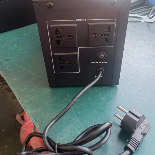 定制出口UPS不间断电源欧美规格110v220v贴牌厂家定制