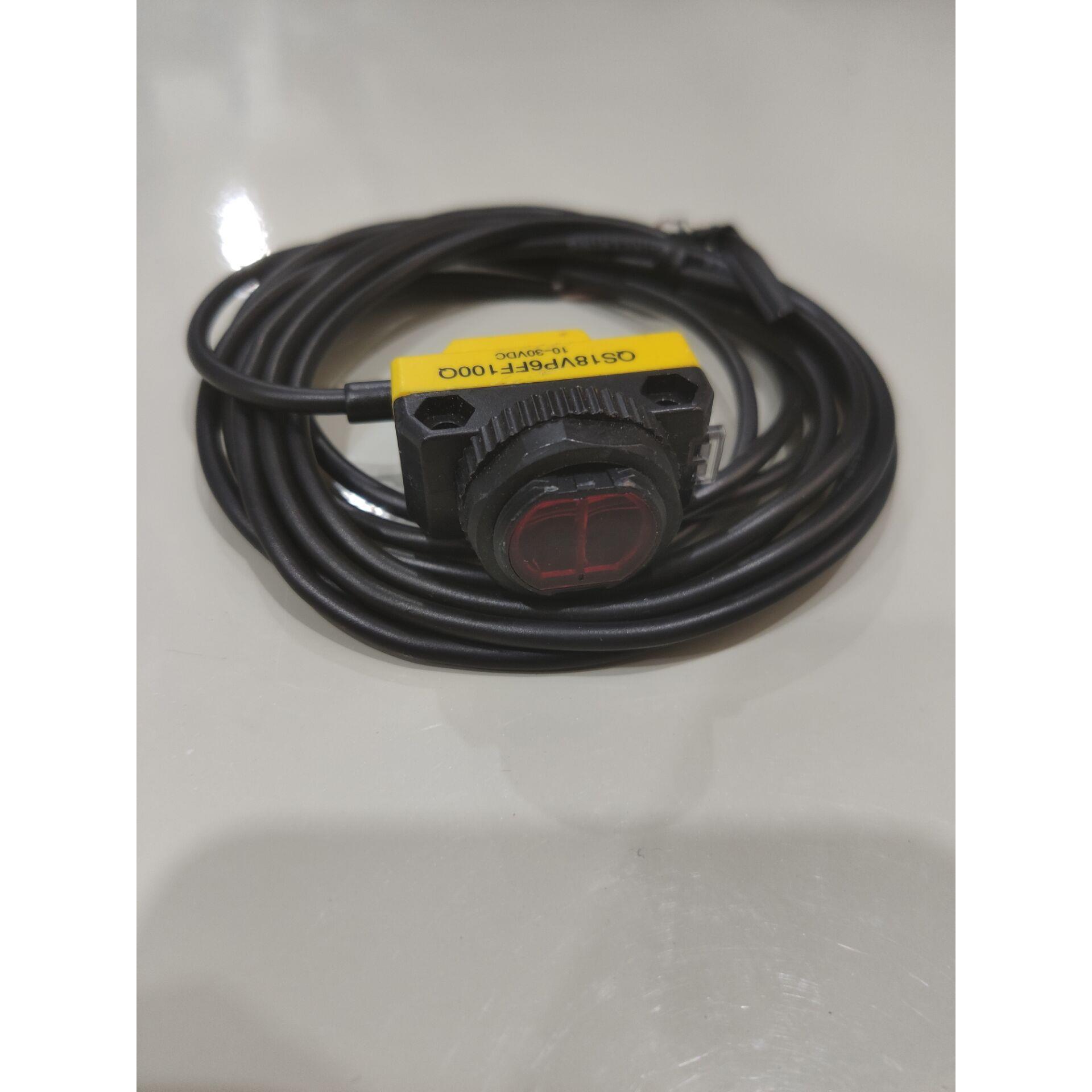 QS18VP6FF100Q