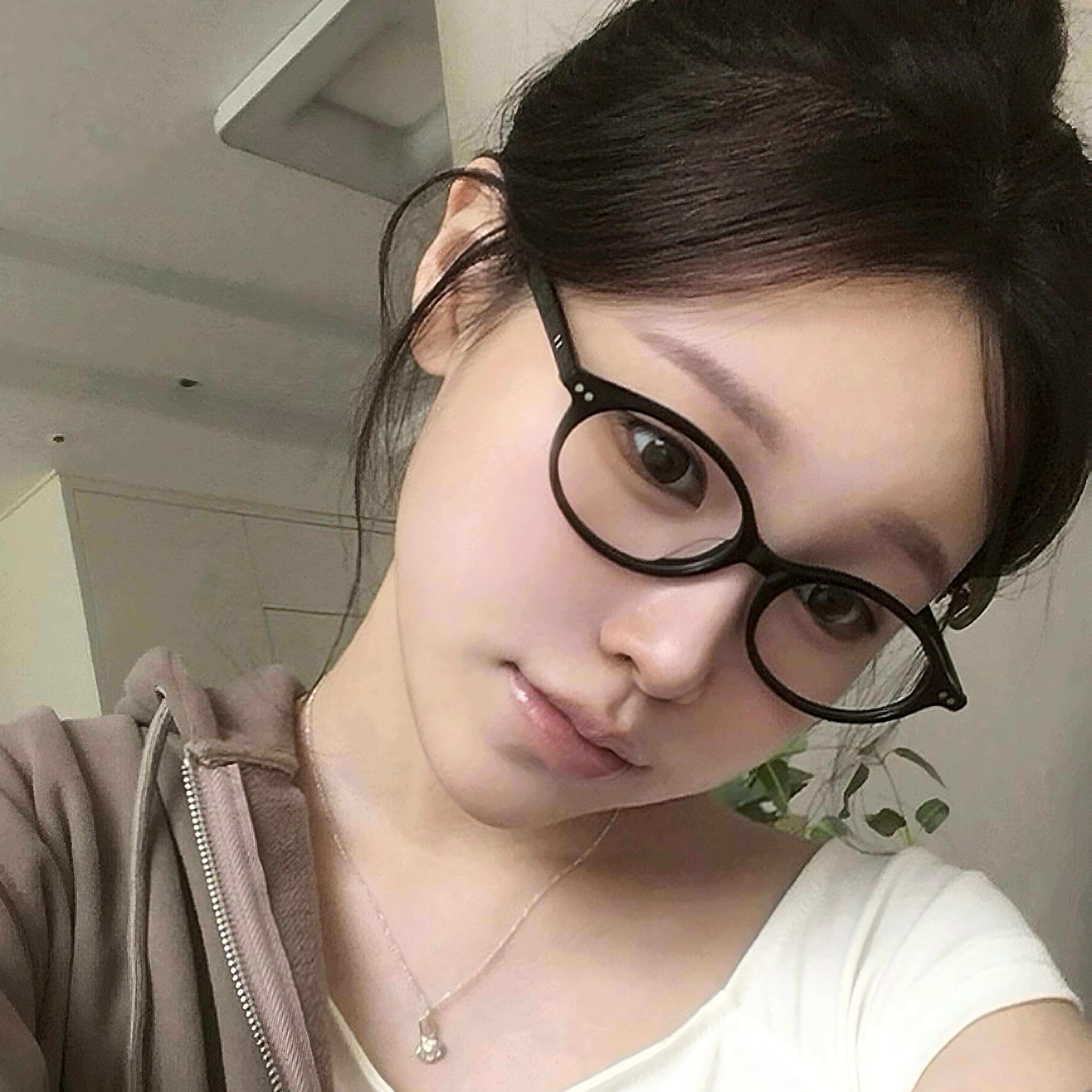 韩系时尚书呆子眼镜框女素颜黑框眼镜可配近视有度数防蓝光辐射潮