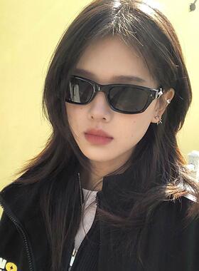 2025新款欧美太阳眼镜赛博朋克户外方圆脸高级感冬季雪地拍照太阳