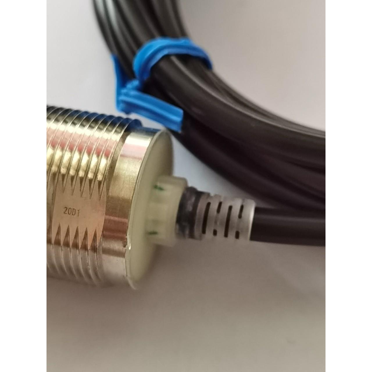 接近开关 长距离检测 E2E-X20D130 限位开关