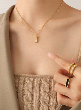 欧美夸张嘻哈冷淡风人像身材脸部方牌吊坠项链钛钢镀18金卫衣链