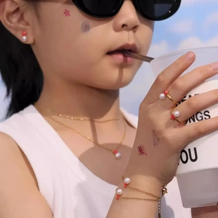 欧美高端百搭儿童首饰套装珍珠星星项链手链戒指耳饰小众钛钢镀金