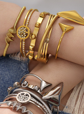 夸张生命树镶钻不锈钢三角形光面