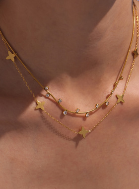 摩天轮轻奢感镂空幸运四叶草项链