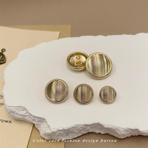 Colorcoco圆形金属条纹扣子