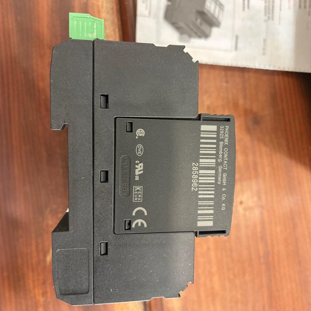 菲尼克斯电源防雷器5772388VAL-MS320/4-FM带遥信报警保险丝座