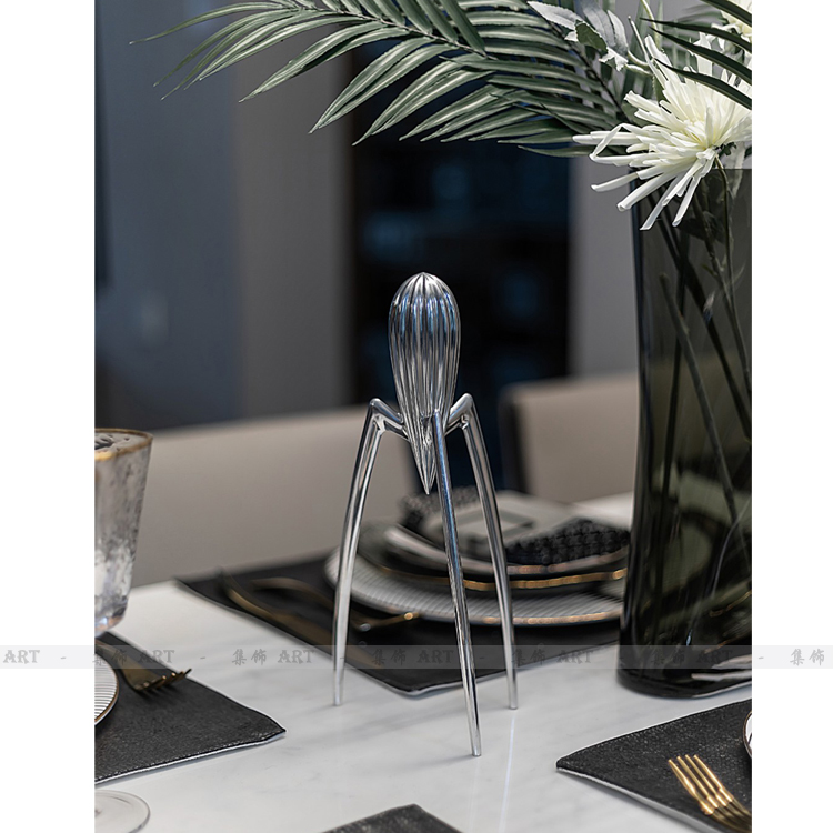 宅寂圆形样板房客厅茶几托盘