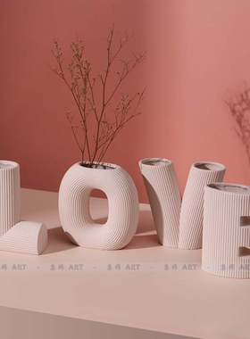 陶瓷造型摆件北欧客厅卧室love