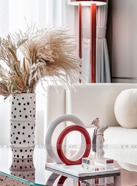 样板房茶几电视柜人物组合摆件