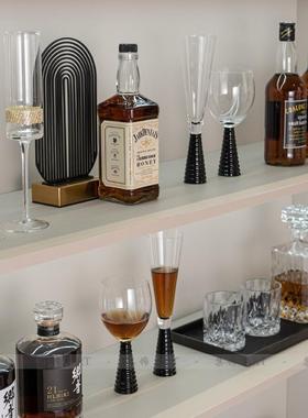 现代轻奢厨房餐厅样板间