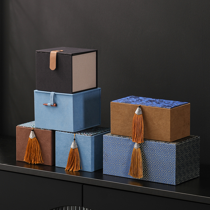中式复古礼盒小摆件收纳盒子茶玩茶宠瓷器礼品包装盒高档流苏锦盒