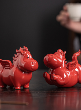 马年陶瓷红色马摆件可爱生肖马