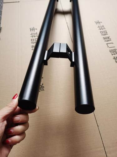 铝合金玻璃门门拉手不掉色可定做