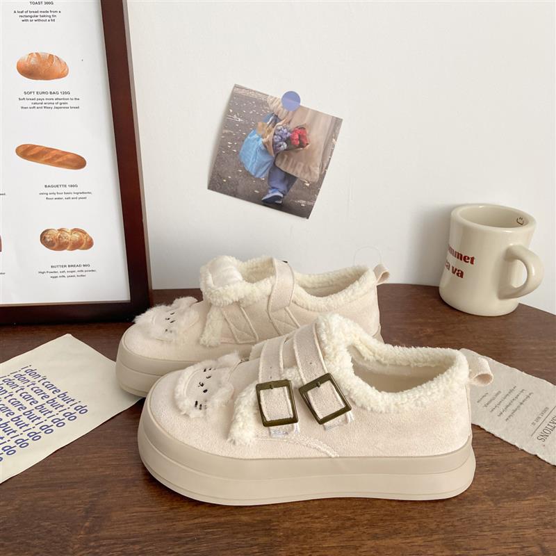 丑萌加绒魔术贴板鞋女保暖2025冬季新款chic小众棉鞋学生小白鞋子