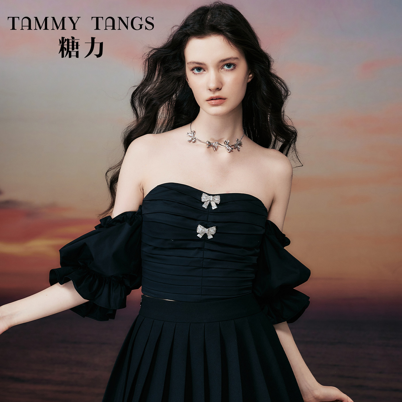 商场同款糖力 甜辣千金 钻饰蝴蝶结灯笼袖一字肩上衣女短款衬衫夏