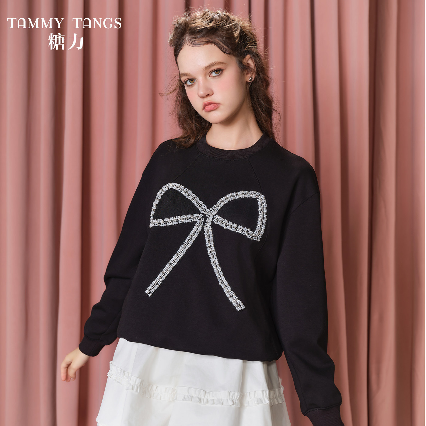 商场同款糖力 秋冬季长袖套头宽松O型珍珠蝴蝶结装饰卫衣上衣女