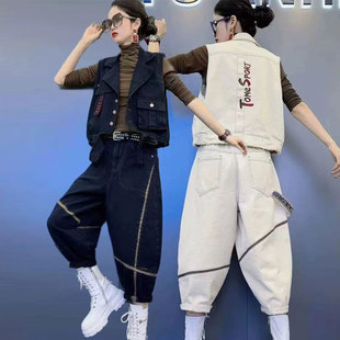 百搭牛仔裤 2026春秋超火款 女大码 刺绣织带马甲套装 两件套 设计个性