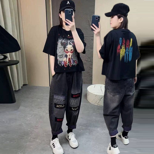新款印花短袖T恤+绣花牛仔哈伦裤