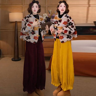 秋冬一整套穿搭女花朵毛呢小香羽绒服外套+加绒灯芯裤花苞裤套装