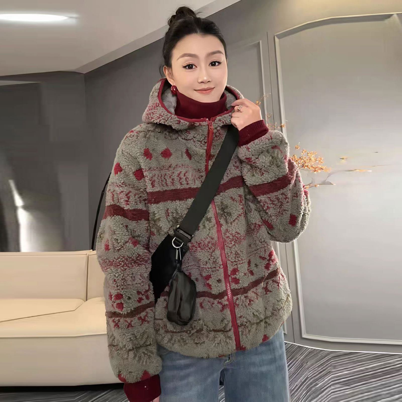 加厚摇粒绒连帽外套女2026冬季新款时尚休闲百搭保暖宽松上衣棉服