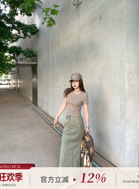 CHANGING REAL 曼恩岛屿 卡其色T恤女军绿色工装裙百搭半身裙套装