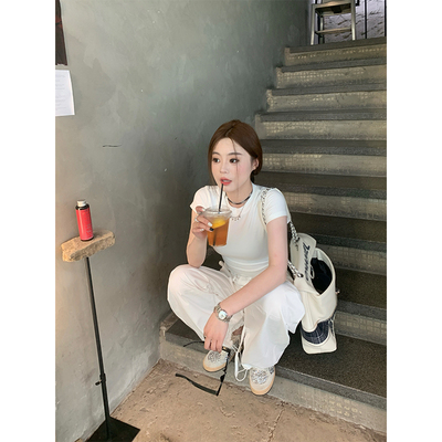休闲白色风格适中白色