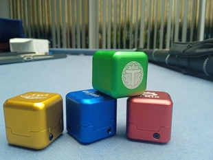 台球铝合金巧克夹磁力巧粉盒金属斯诺克杆台球康溪HR美兹LP