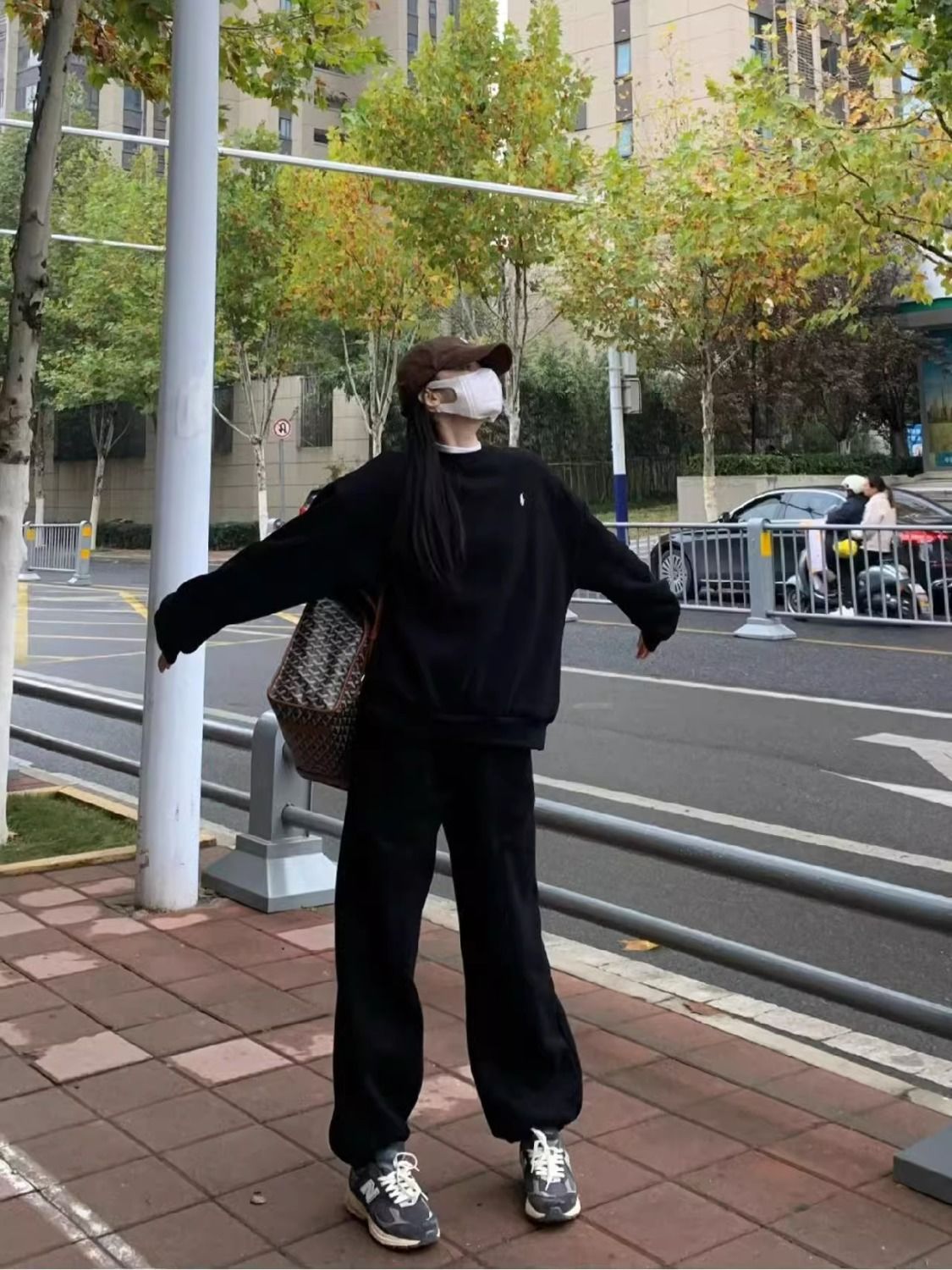 网红炸街运动套装女学生春秋欧货港风复古黑色卫衣卫裤休闲两件套