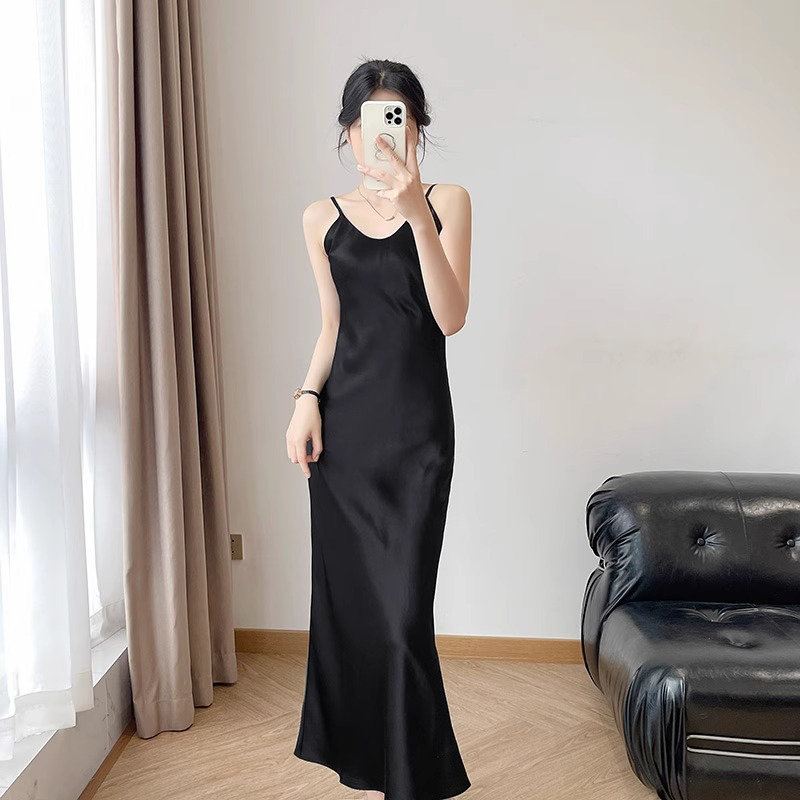 大碼女裝氣質斜裁吊帶連衣裙